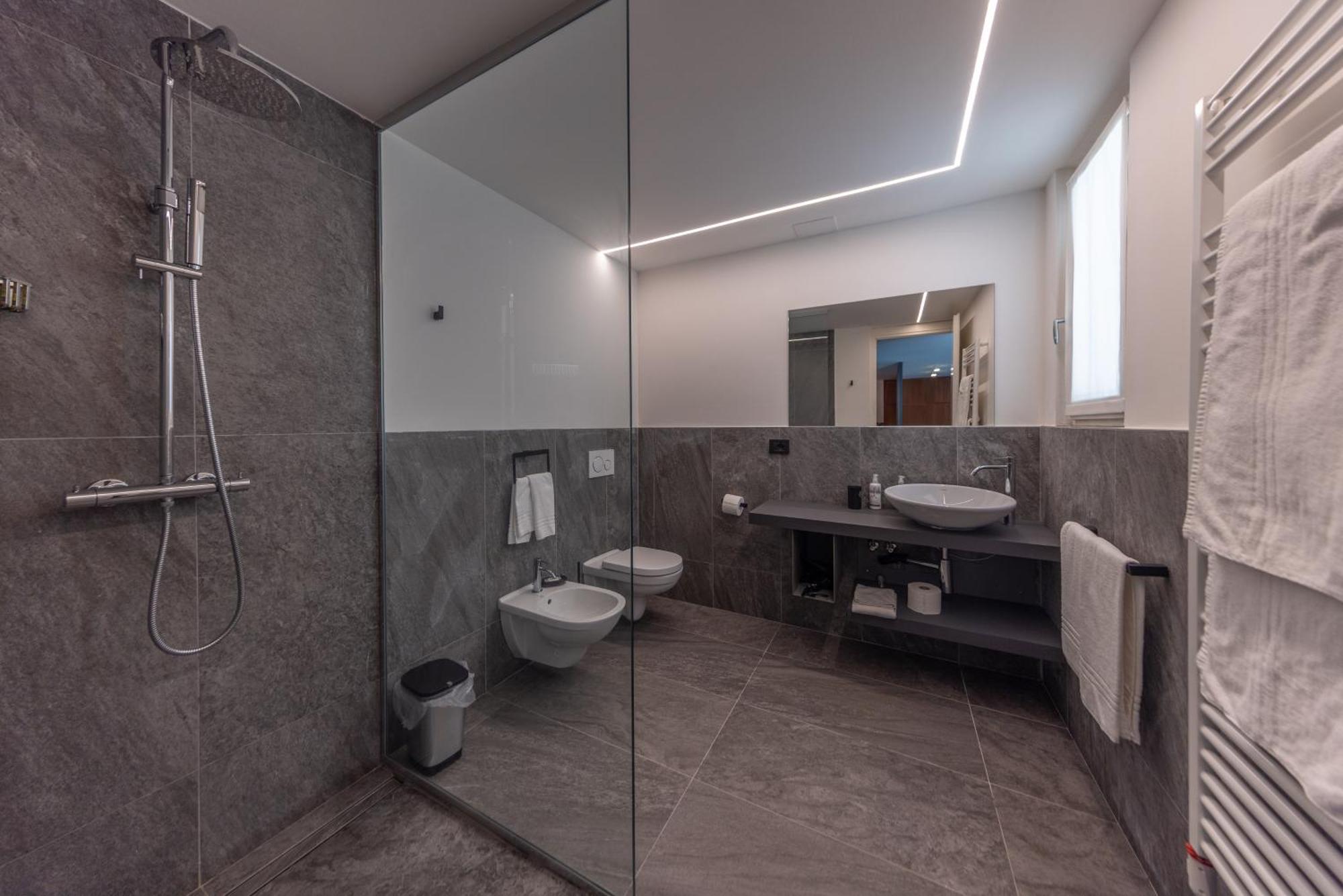 La Barchessa Loft & Rooms - Free Parking Trento Exterior photo