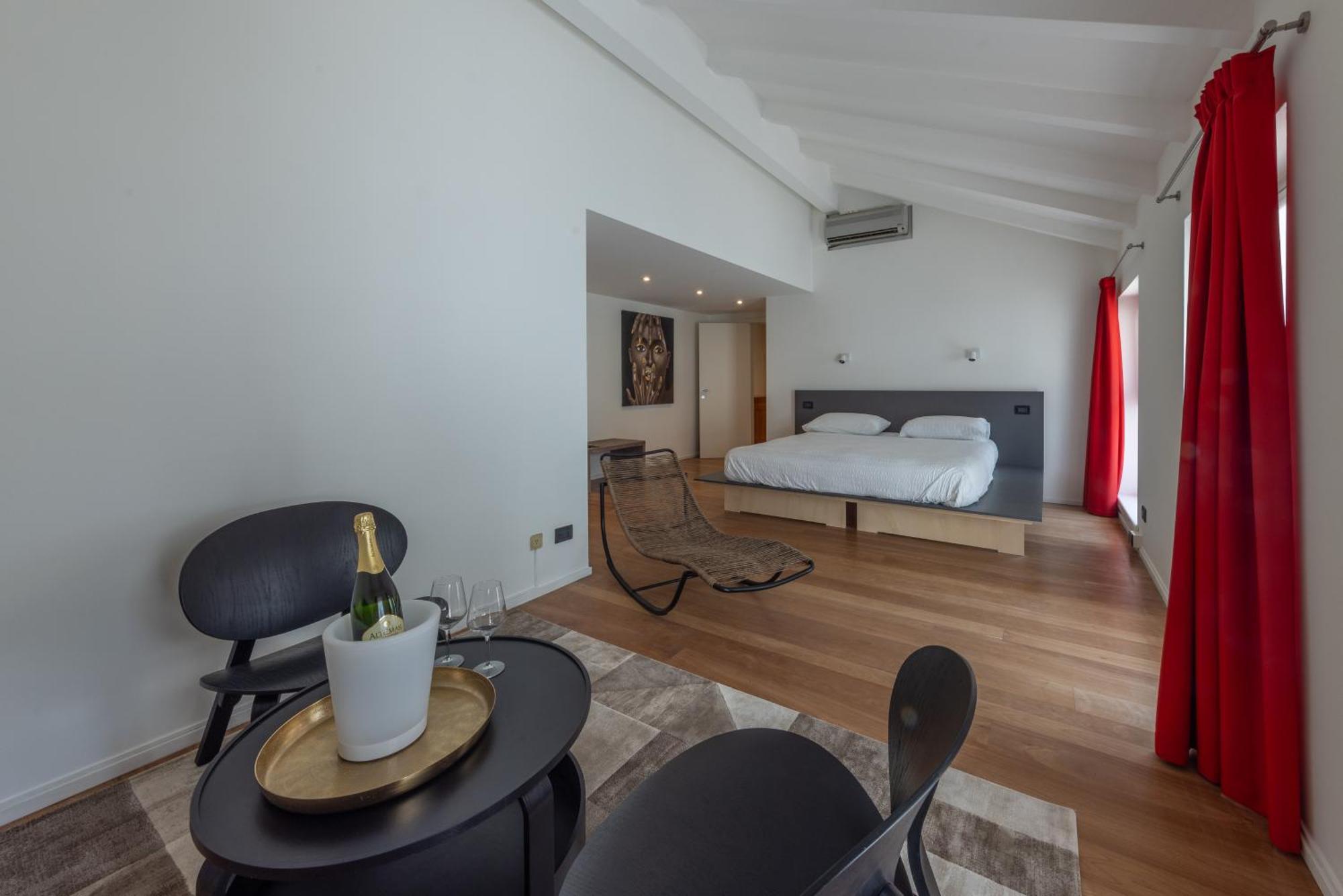La Barchessa Loft & Rooms - Free Parking Trento Exterior photo