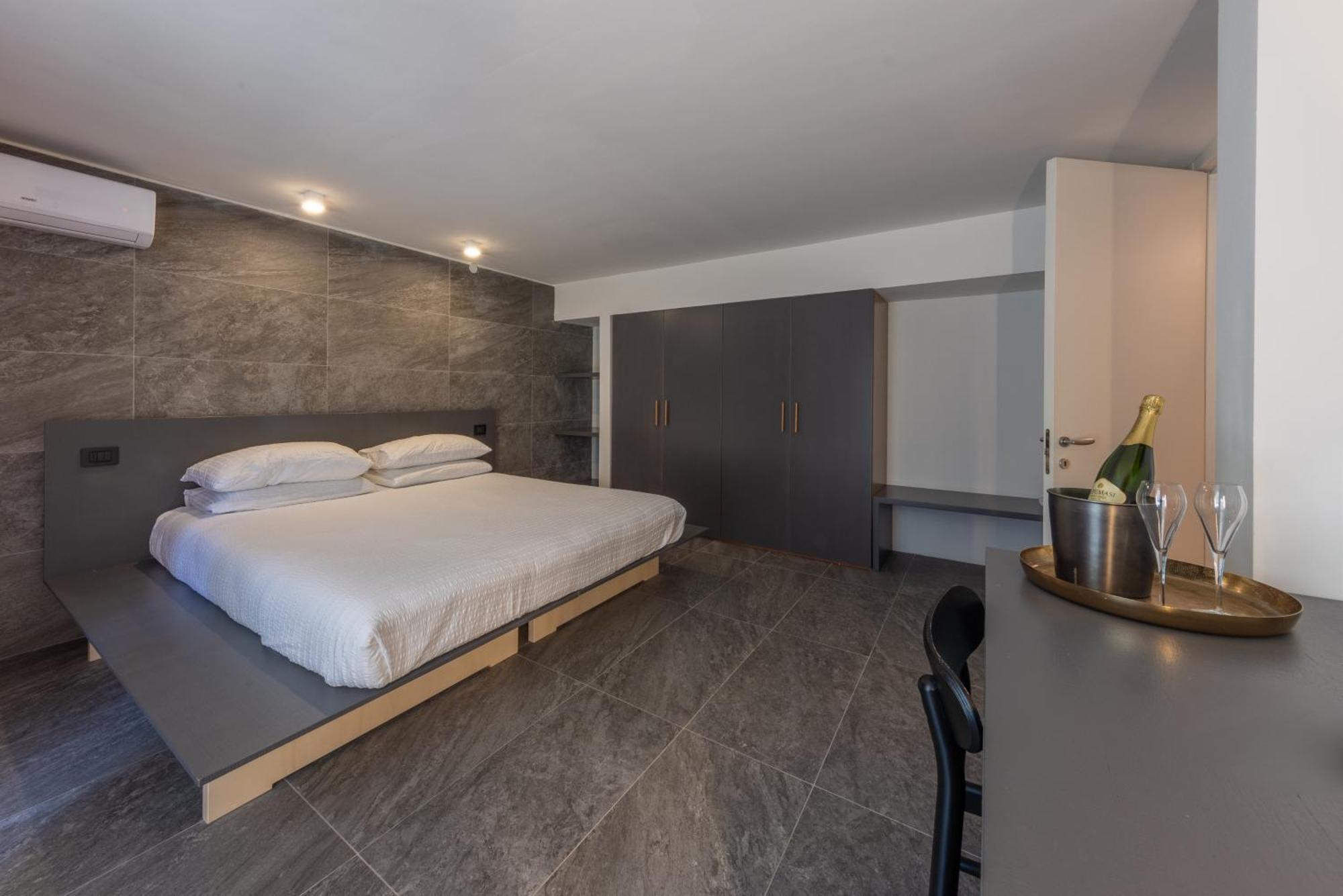 La Barchessa Loft & Rooms - Free Parking Trento Exterior photo