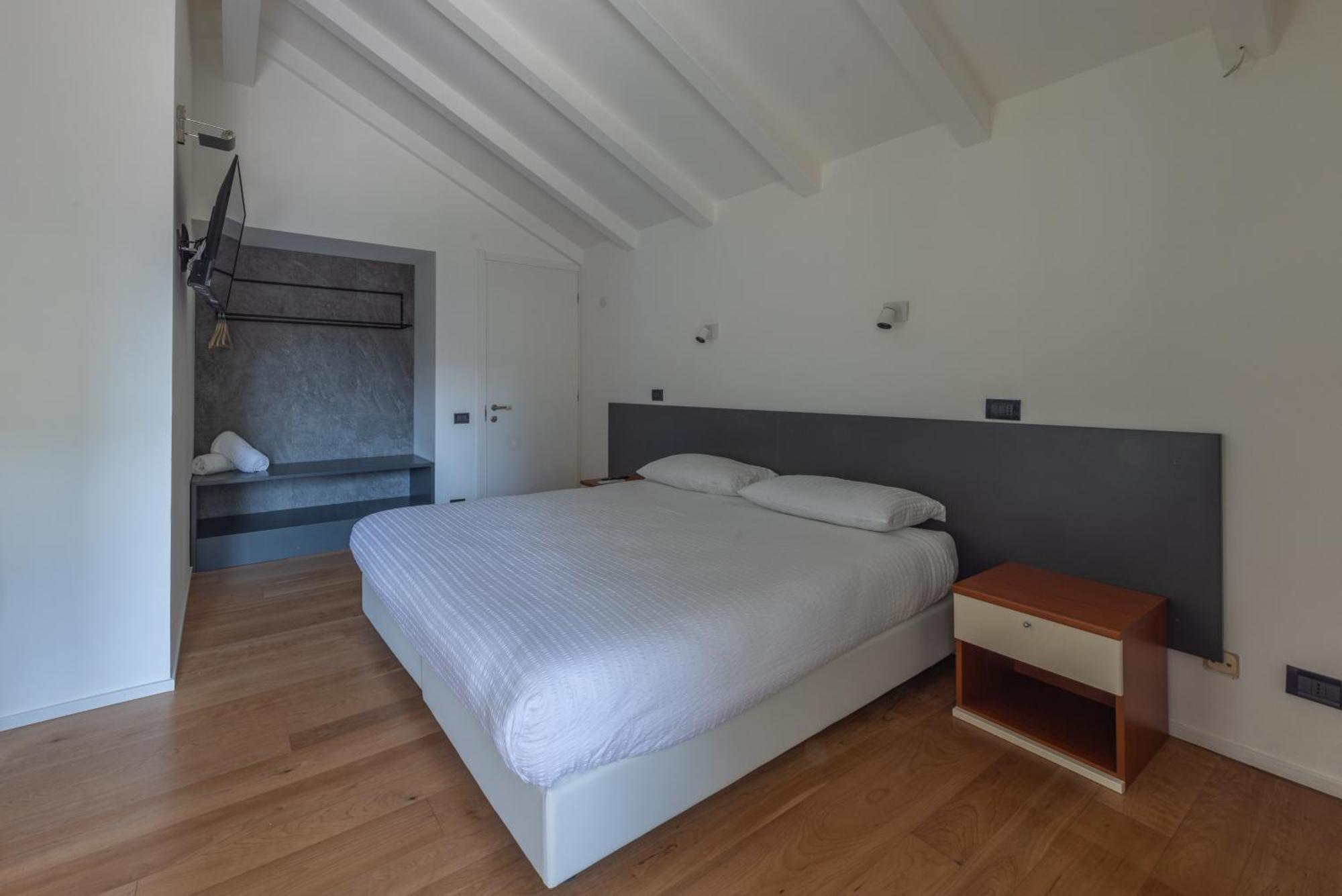 La Barchessa Loft & Rooms - Free Parking Trento Exterior photo